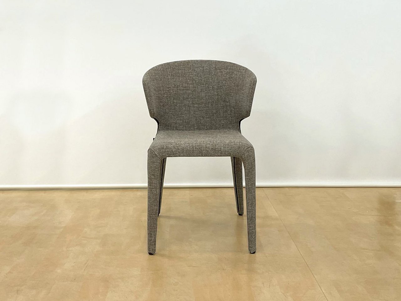 Cassina（カッシーナ）HOLAチェア | Nakatsu Kagu